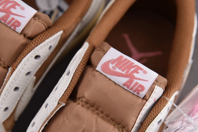 Kick Theory AJ OG 1 x Travis Low SP DM7866-106 Scott 0812